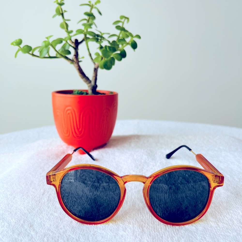 Men’s / Unisex Sunglasses UK Red and Amber Sunglasses Duo - Picture 7 of 12